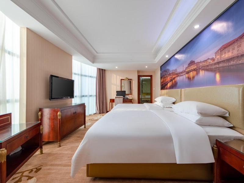 Vienna Hotel Shenzhen Songgang Shajiang Road Exterior foto